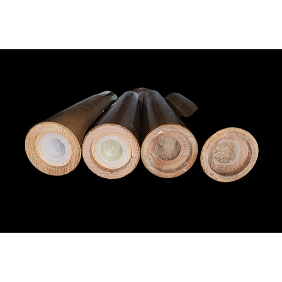 Vintage Mid Century wooden salt and pepper shakers - Picture 5 of 6